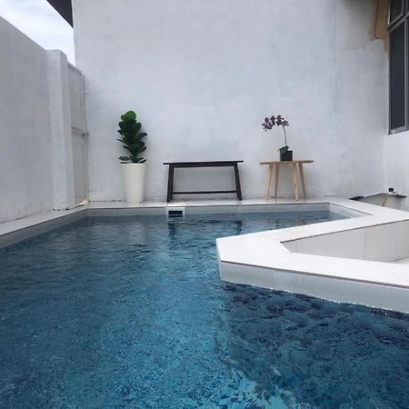 Lungo Guesthouse Kuala Terengganu Bagian luar foto