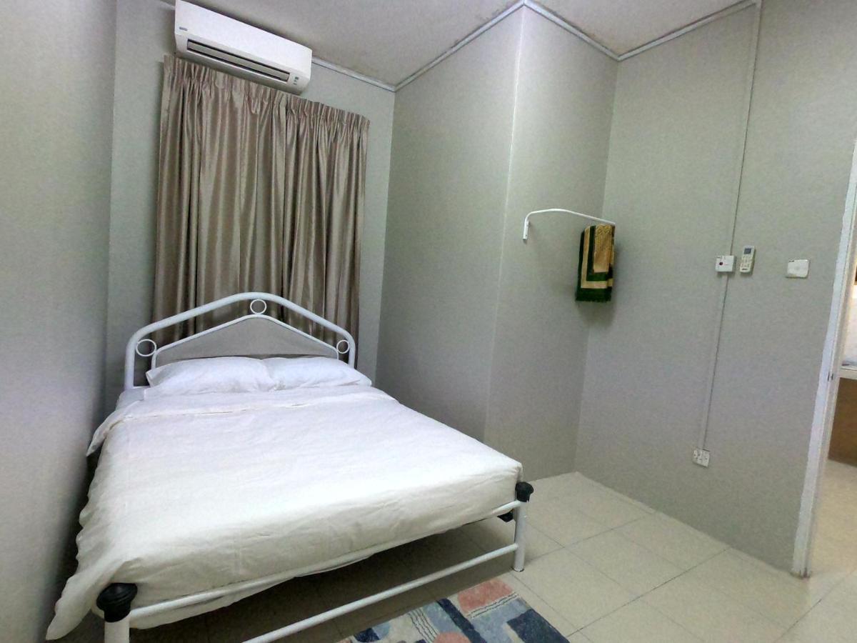 Lungo Guesthouse Kuala Terengganu Bagian luar foto