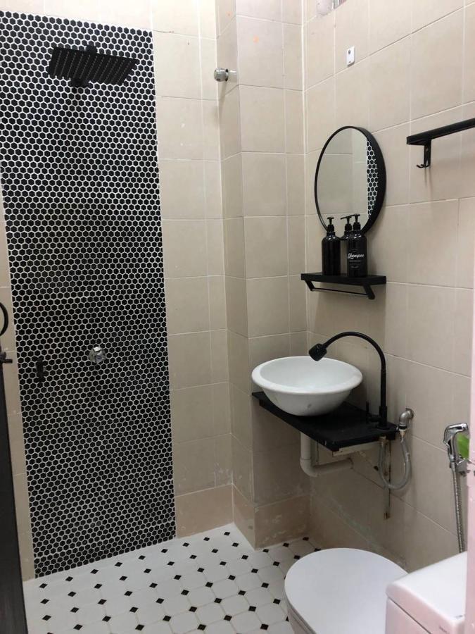 Lungo Guesthouse Kuala Terengganu Bagian luar foto